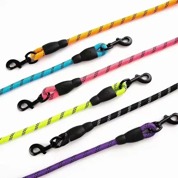 6FT Reflective Nylon Dog Leash - Durable & Comfortable for Medium & Large Dogs